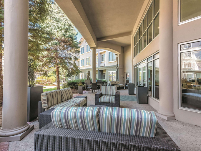 Public Area 2, La Quinta Inn Suites By Wyndham Denver Tech Center, Arapahoe