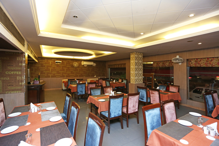 Food & Drinks 4, Lohias, Delhi