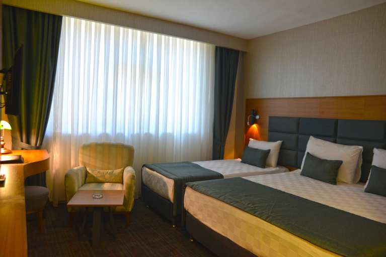 Bedroom 3, New Garden Hotel, Merkez