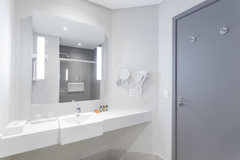 Bathroom 3, Royal Palm Tower Anhanguera, Campinas