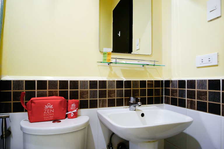 Bathroom 4, ZEN Rooms Studio 18 Ortigas, Pasig City