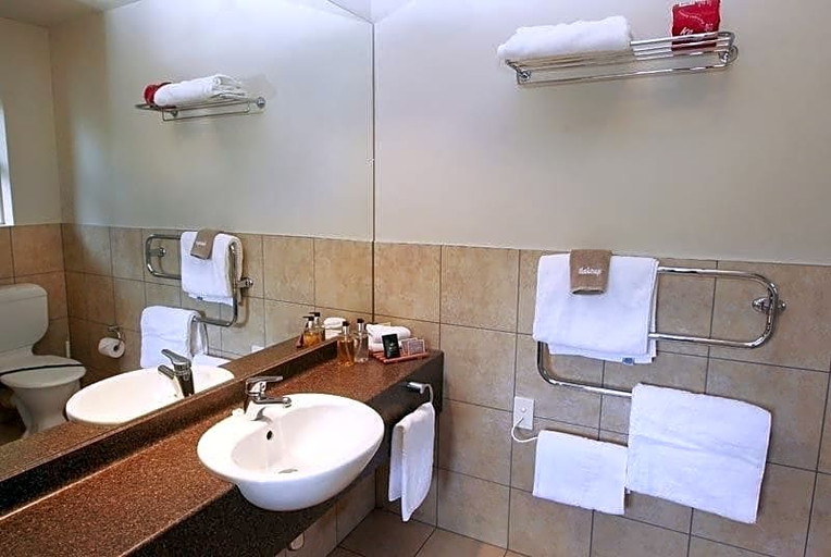 Bathroom 4, Harbour View Motel, Marlborough