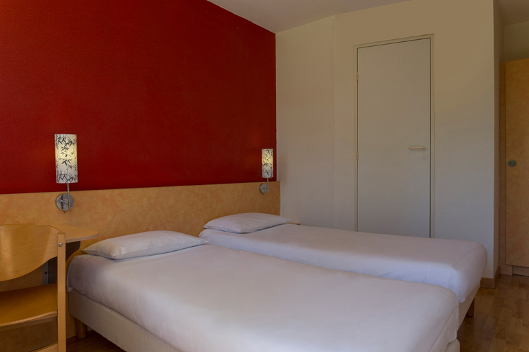 Bedroom 4, The Originals Access, Hôtel Tulle, Corrèze