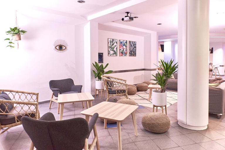 Public Area 2, Checkin Caribe Youth Hotel, Girona