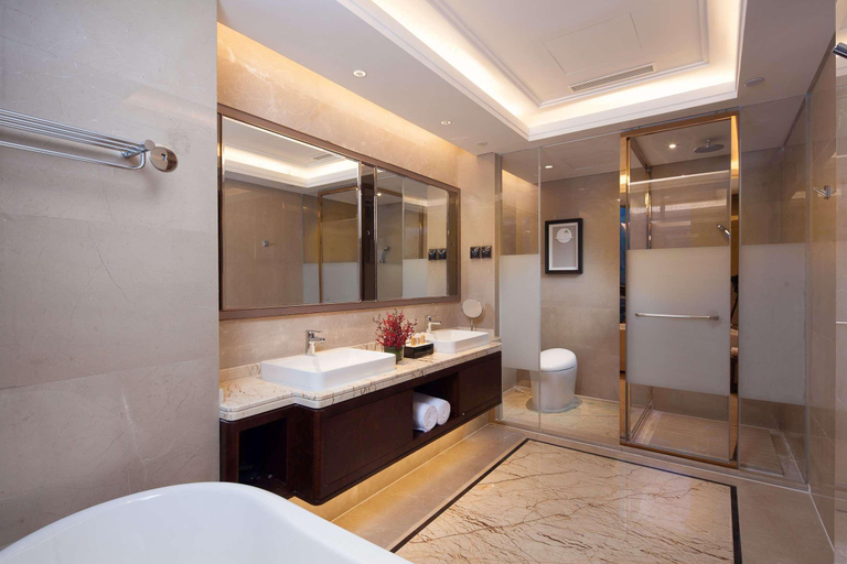 Bathroom 5, Ramada Jinan, Jinan