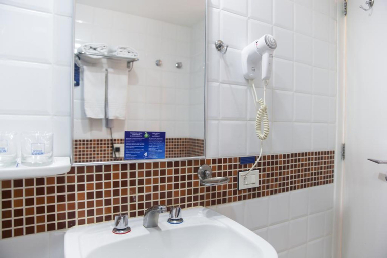 Bathroom 4, Savoy Othon Lite, Rio de Janeiro