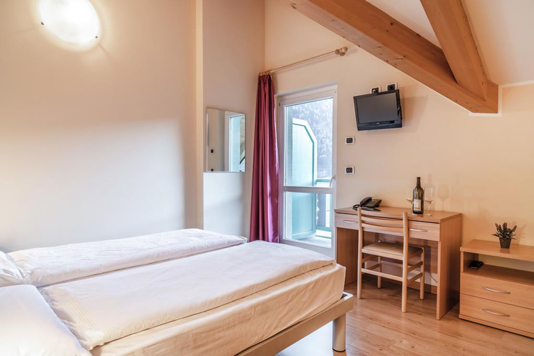 Bedroom 3, Hotel Garnì Maria, Trento