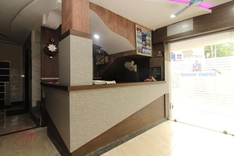 Public Area 2, iROOMZ Hotel Sagar Grand, Hyderabad