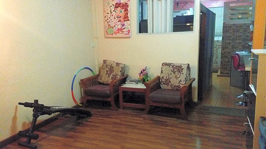 Public Area 3, Decor Do Hostel, Khlong San