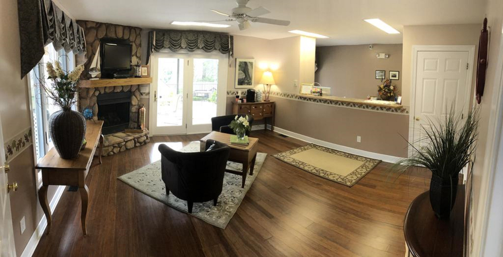 Public Area, Boxwood Lodge, Watauga