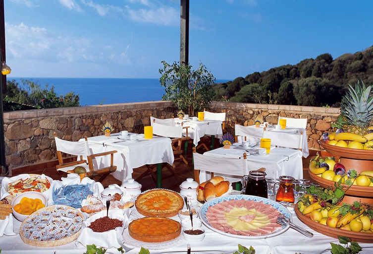Food & Drinks, Hotel Club Baia Delle Ginestre, Cagliari