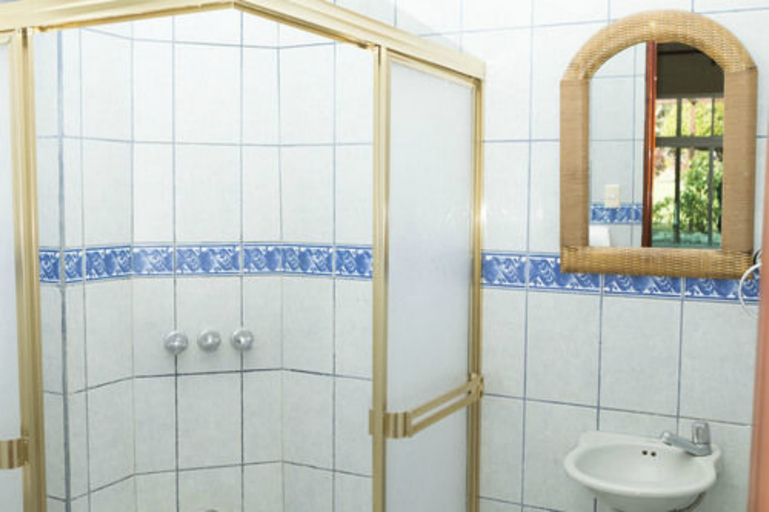 Bathroom, COSTA PACIFICA HOTEL, Parrita