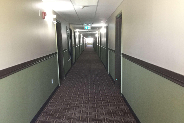 Public Area 3, Super 8 by Wyndham Hardisty, Division No. 7