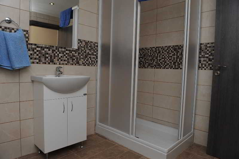 Bathroom 5, Alexia Hotel Apartments
