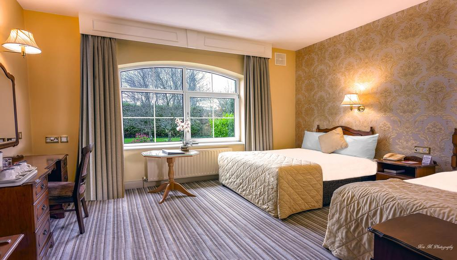 Bedroom 2, Brook Lodge Hotel, Hameln-Pyrmont