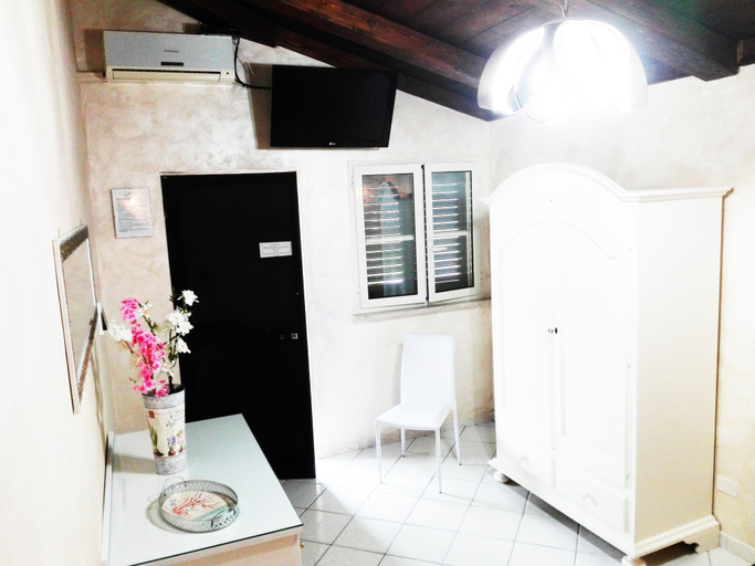 Others 4, B&B Appartamenti l'Anfora, Latina
