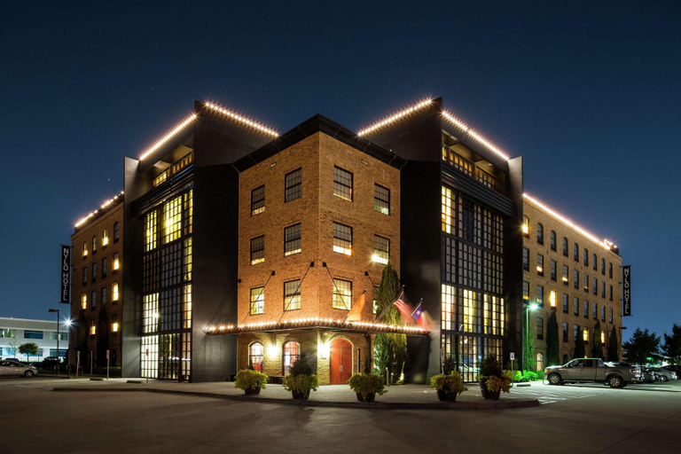 Exterior & Views 5, The Clara Hotel Plano Tapestry Collection by Hilton, Collin