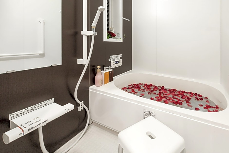 Bathroom 4, Gion Guesthouse Yururi, Kyoto