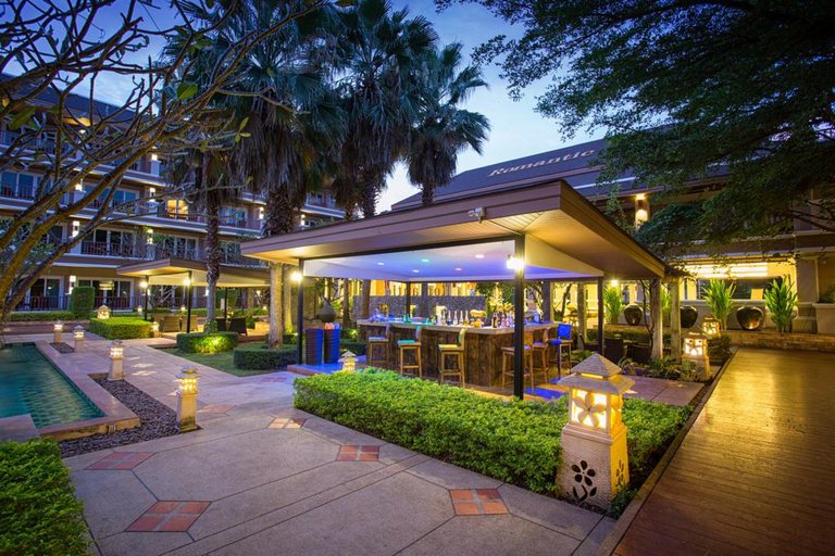 Restaurant & Bar 5, Romantic Resort And Spa, Pak Chong