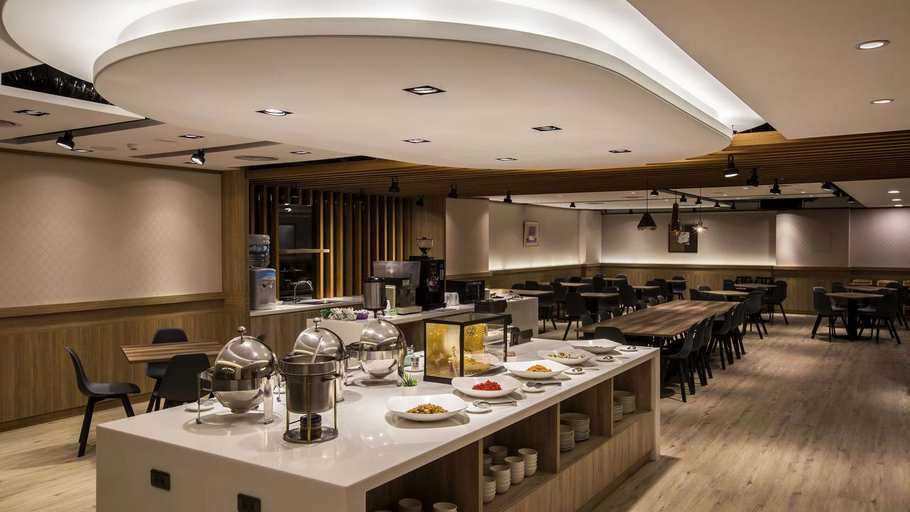 Food & Drinks 3, Golden Garden Hotel, Taipei City