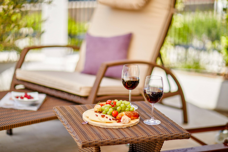 Food & Drinks 5, Apartments Maison W
