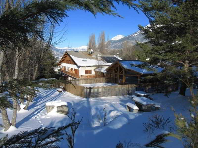 Exterior & Views 2, Hotel-Restaurant Spa Les Peupliers, Hautes-Alpes