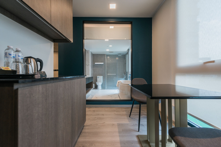 Maven Stylish Hotel Bangkok, Wattana