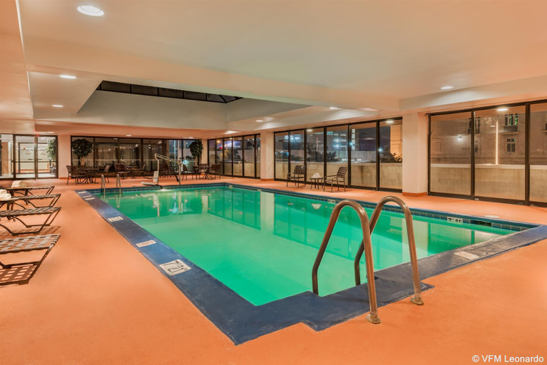 Sport & Beauty 2, Holiday Inn Lincoln-Downtown, Lancaster