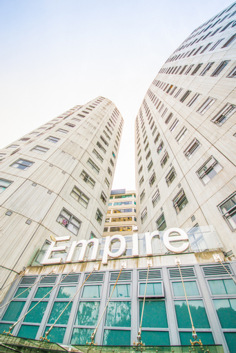 Empire Apartments, Waitakere
