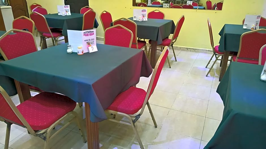 Food & Drinks 5, Hotel Pour Vous, Kinshasa