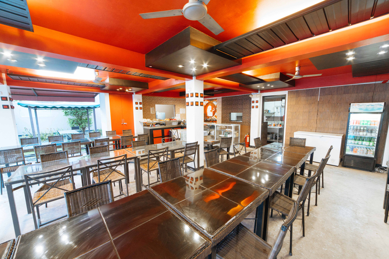 Food & Drinks 4, RedDoorz Premium @ The KWE Hotel and Resort, Angeles City