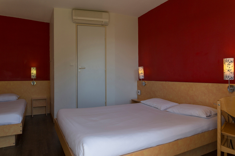 Bedroom 4, The Originals Access, Hôtel Tulle, Corrèze