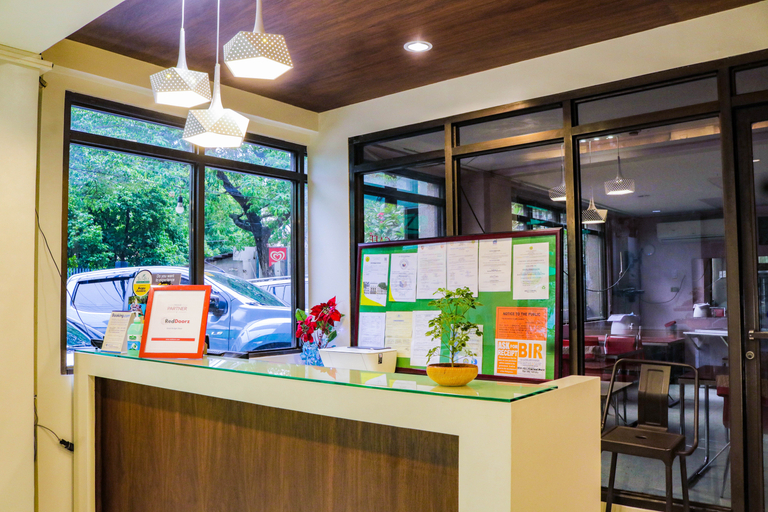 Public Area 2, RedDoorz @ Junquera Extension Cebu, Cebu City