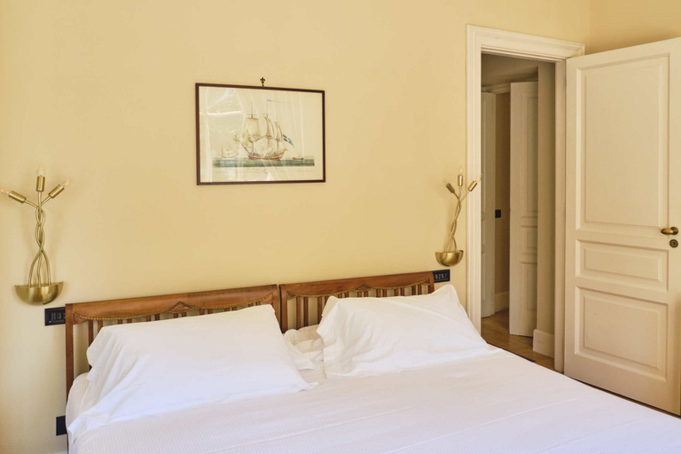 Bedroom 2, Casa Rubinacci, Napoli