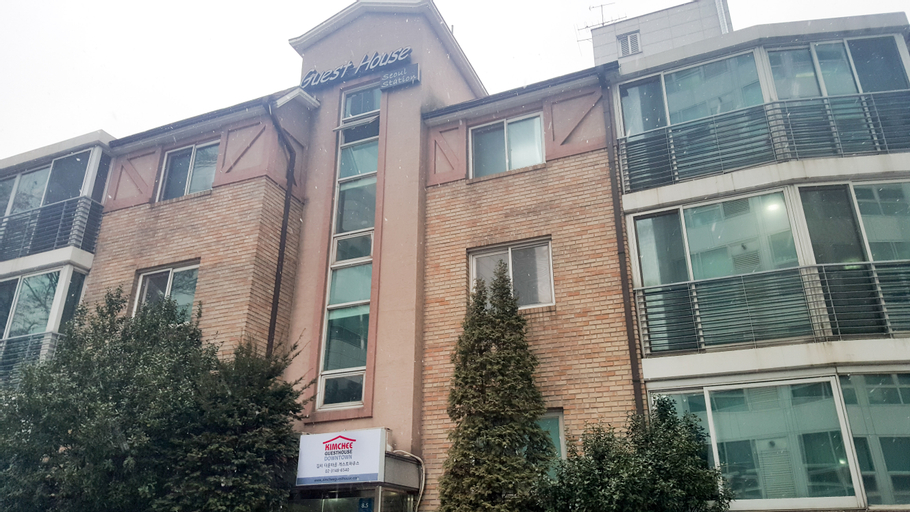 Kimchee Downtown Guesthouse - Hostel, Jung