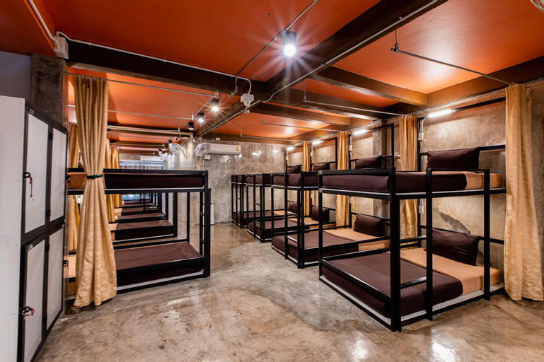 The Alley Hostel & Bistro, Phra Nakhon