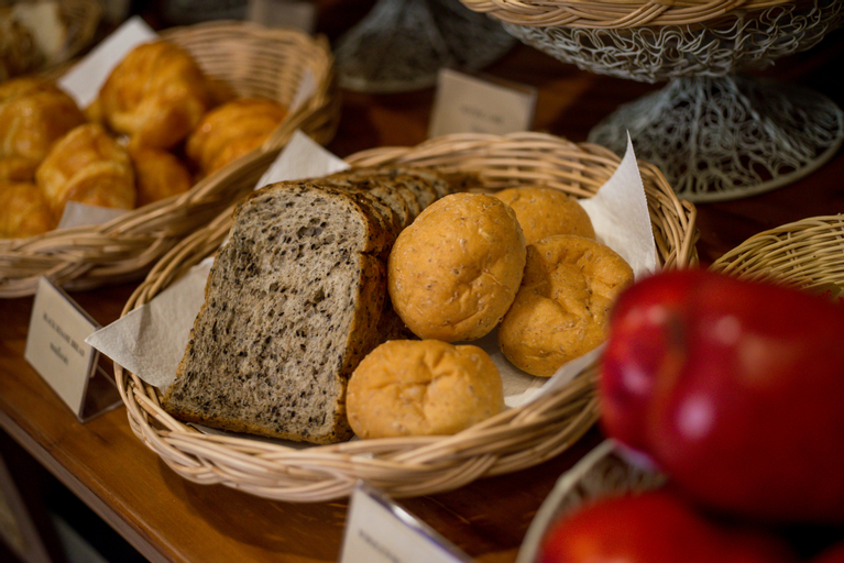 Food & Drinks 6