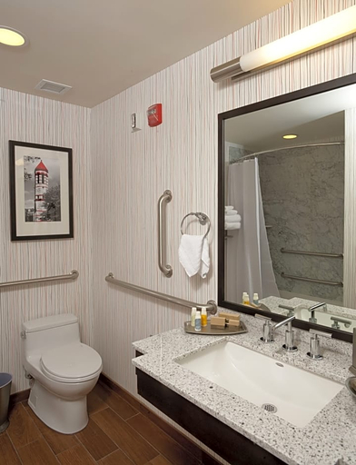 Bathroom 4, Six South St Hotel, Grafton