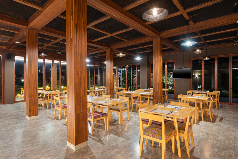 Food & Drinks 3, La Isla Pranburi Beach Resort, K. Sam Roi Yot