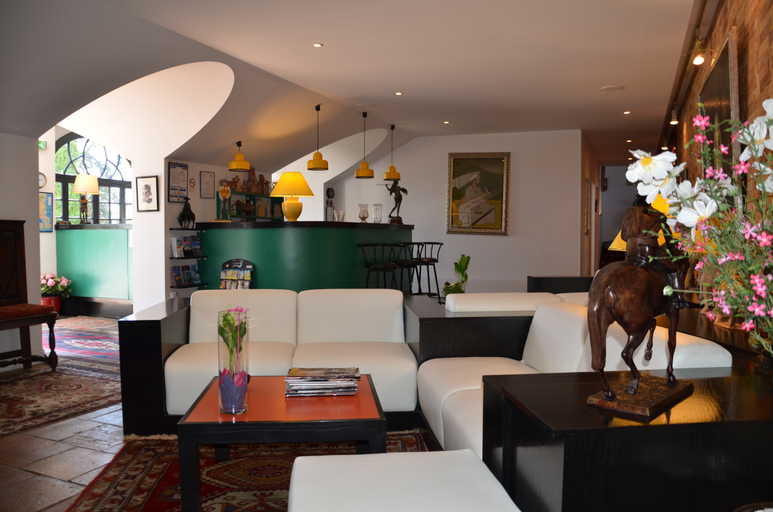 Public Area 3, Hôtel des Mimosas, Alpes-Maritimes