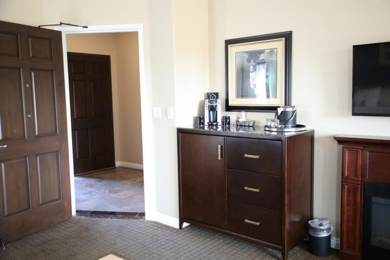 Bedroom 3, Carter Estate Winery and Resort, Riverside