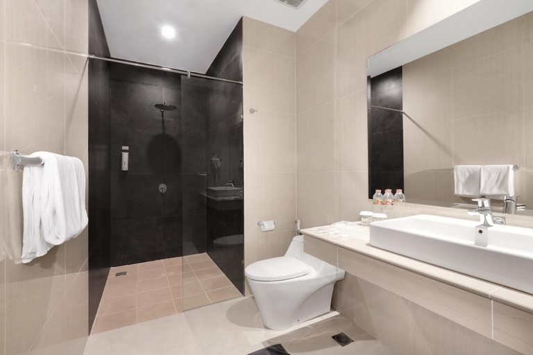 Bathroom 5, favehotel S. Parman Medan, Medan