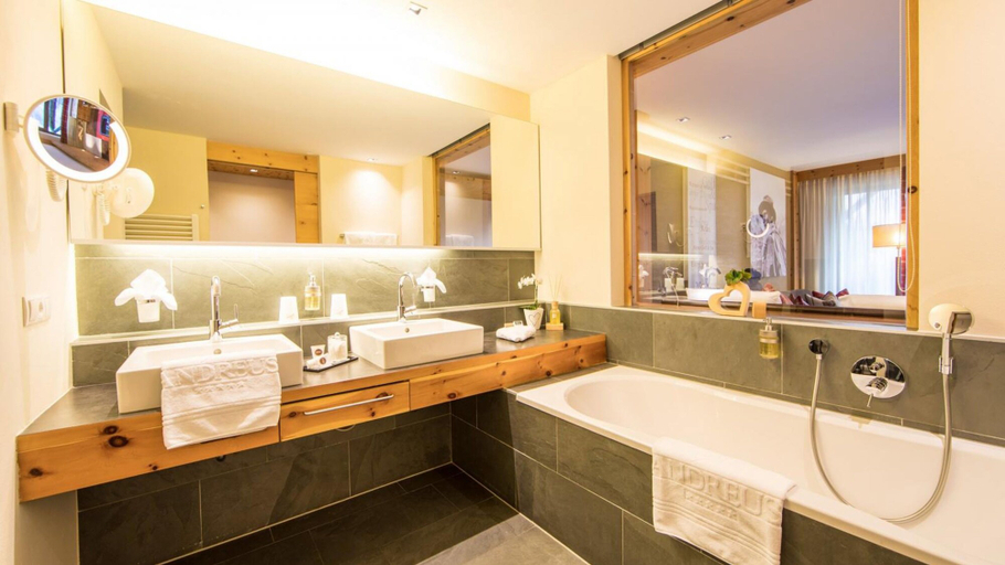 Bathroom 5, Andreus Resorts, Bolzano