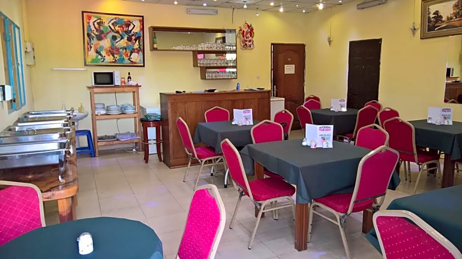 Food & Drinks 5, Hotel Pour Vous, Kinshasa
