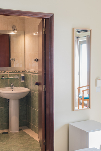 Bathroom 4, Hotel Avenida Praia, Portimão