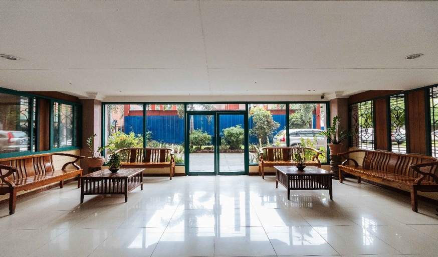 Public Area 4, RedDoorz @ Moonwalk Paranaque, Parañaque