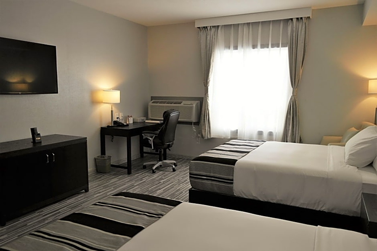 Bedroom 3, Stars Inn Edmonton Airport, Division No. 11