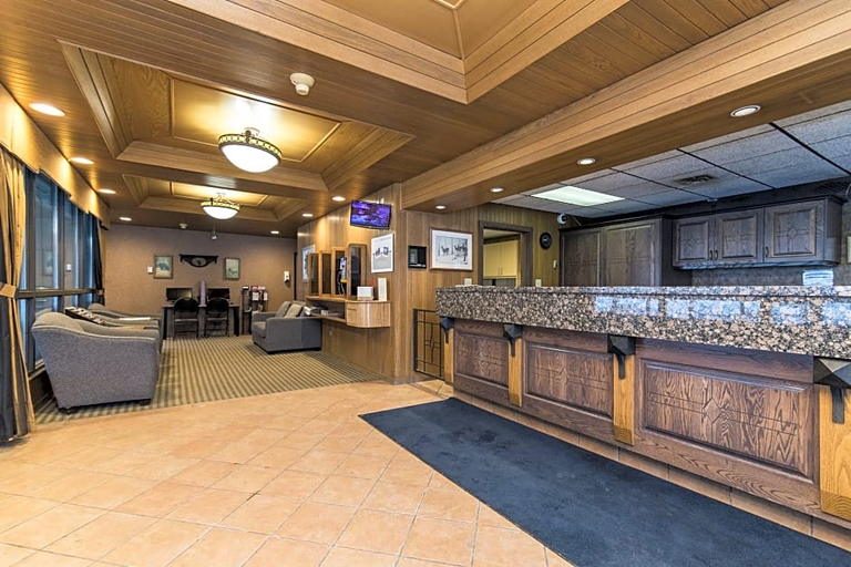 Public Area 4, Douglas Fir Resort and Chalets, Division No. 15