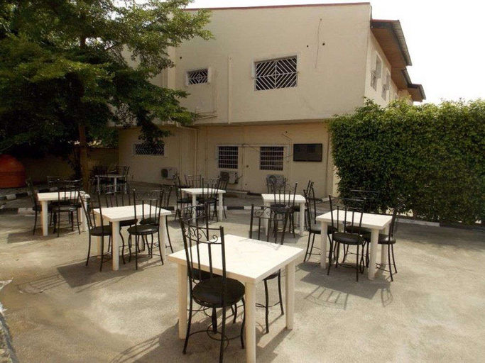 Food & Drinks 5, Georgio Hotel and Resort 2, AbujaMun
