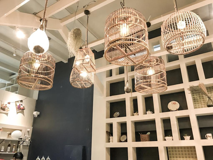 Others 5, Kinnon Deluxe Hostel Coworking Cafe, Bang Rak